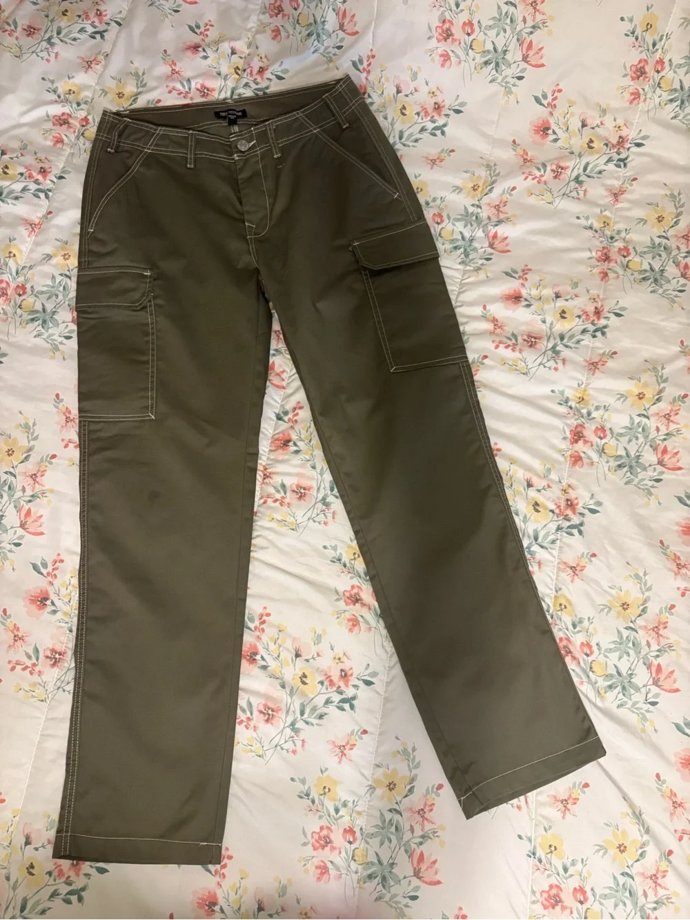 Men's Olive Cargo Pants - Straight Fit